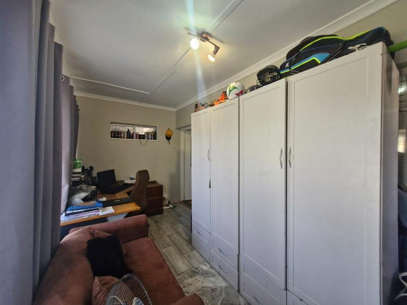 4 Bedroom Property for Sale in Bergsig Eastern Cape